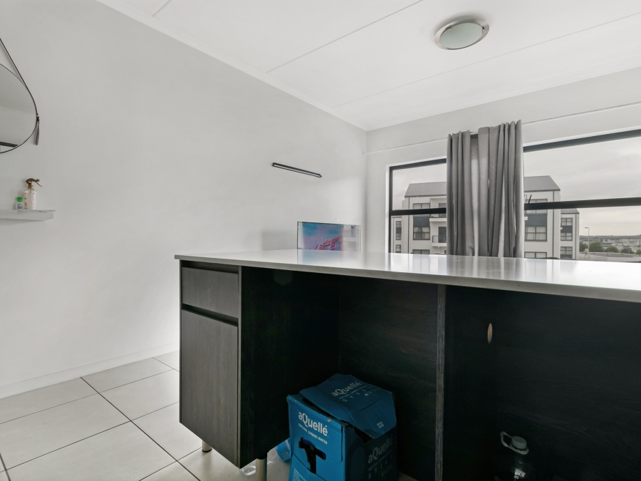 1 Bedroom Property for Sale in Sandown Western Cape